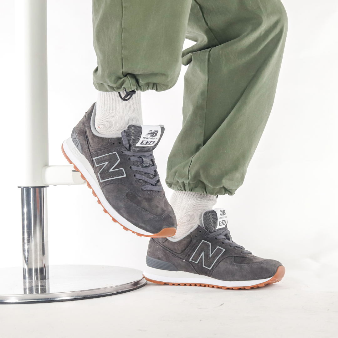 New Balance 574 Camoscio Grigio - 41.5